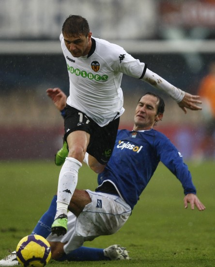 德信体育app下载-赫雷斯客场遭遇失利，卡科阿主罚点球命中！