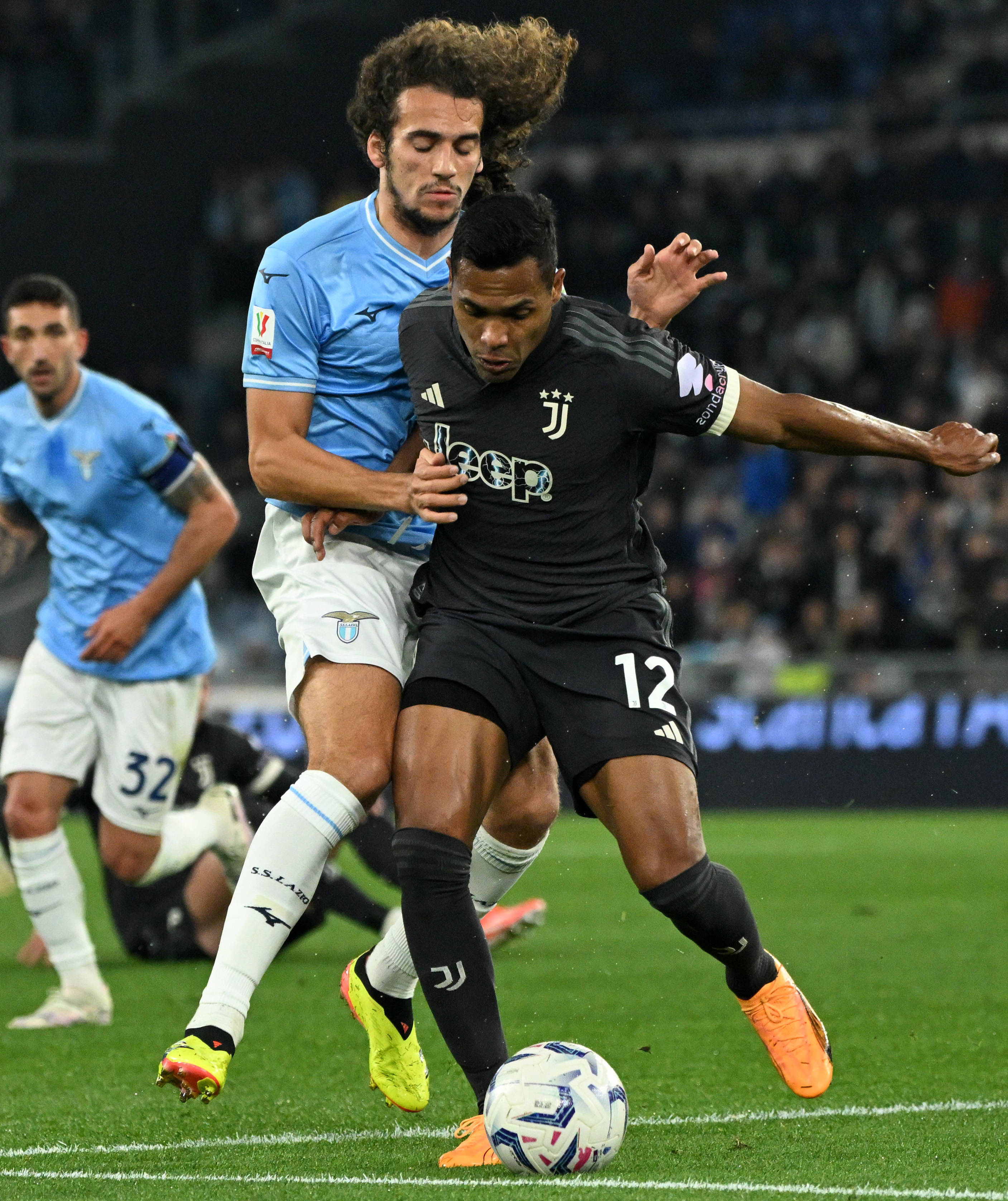 尤文图斯主场一球小胜,苦战取胜 尤文图斯主场一球小胜,苦战取胜