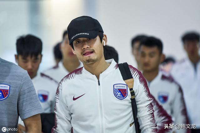 德信体育app下载-大连一方紧追领头羊，豪取连胜