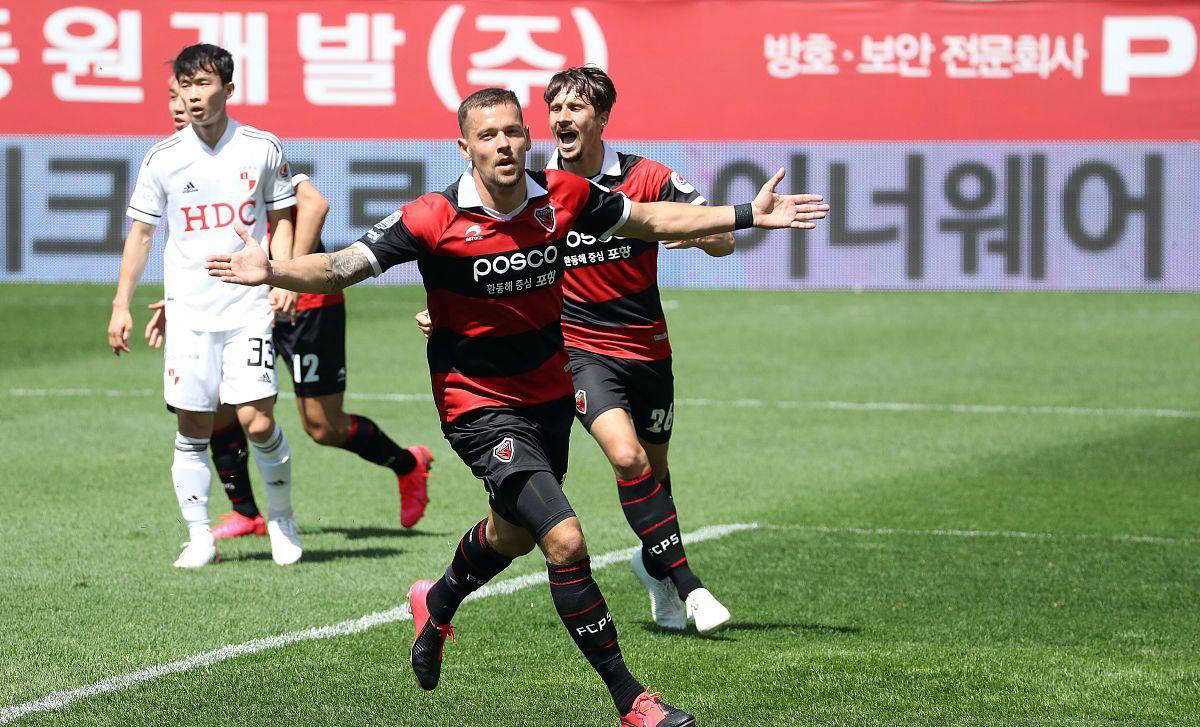 德信app-浦项制铁再次惊艳表现，小组赛积分领先